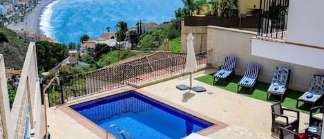 Water, Building, Property, Plant, Blue, Sky, Azure, Swimming Pool, Table, Seaside Resort