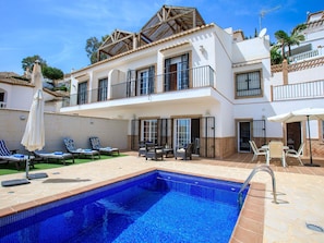 Sky, Water, Property, Building, Swimming Pool, Plant, Azure, Window, Shade, Cloud