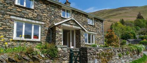 Cherry How, Patterdale Holiday Cottage, Ullswater