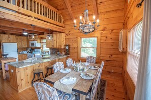 Beautiful dining area...