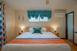 Master bedroom - King bed