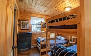 Bedroom 3 - 2 twin bunk beds