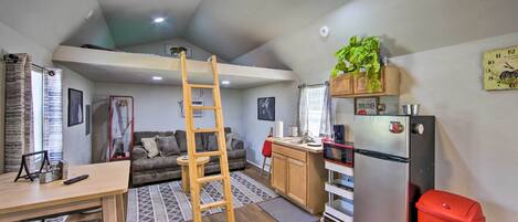 Alba Vacation Rental | Studio | 1BA | 400 Sq Ft | Stairs Required