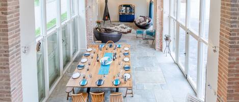 Vaulted Living-Dining Room, The Loft at Kington Grange, Bolthole Retreats