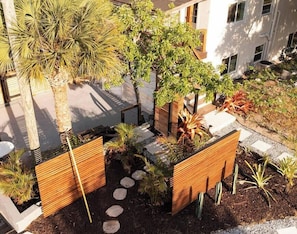 Unique modern exterior landscaping