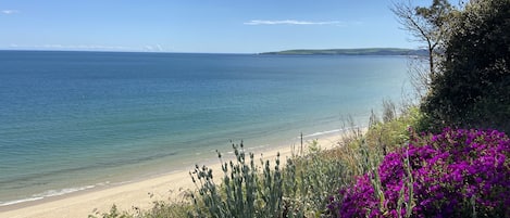 Beautiful panoramic views across Poole Bay, just a few minutes walk away