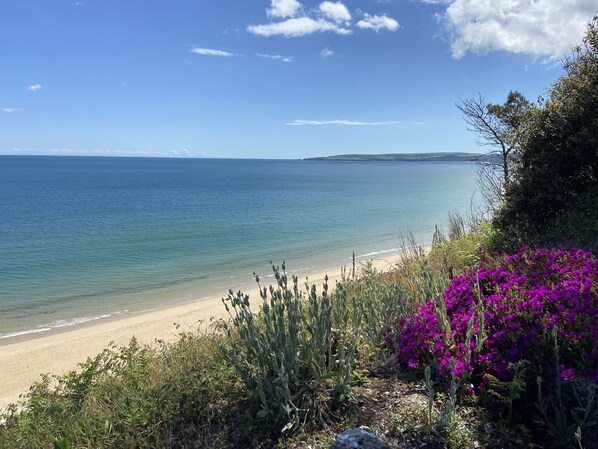 Beautiful panoramic views across Poole Bay, just a few minutes walk away