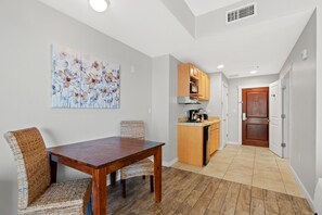 Panama City Beach Condo Unit 734 (6)