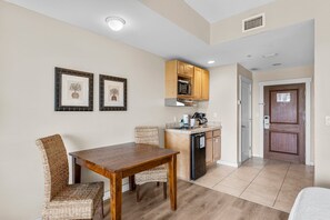 2-web-or-mls-15100 Front Beach Rd 1125-4