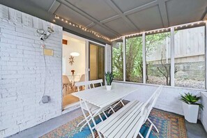 Screened in Patio
