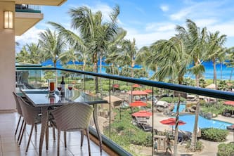 Maui Resort Rentals: Honua Kai Konea 305 – Spacious Interior Courtyard 2BR w/ Partial Ocean Views!