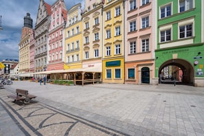 The building is located in the center of the city.