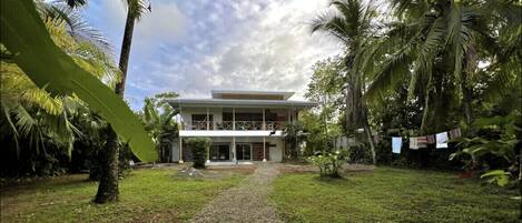 Newly renovated, architecturally designed modern tropical home.