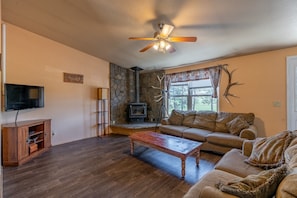 Living room-Fireplace not accessible to guests