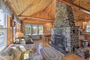 Living Room | Wood-Burning Fireplace