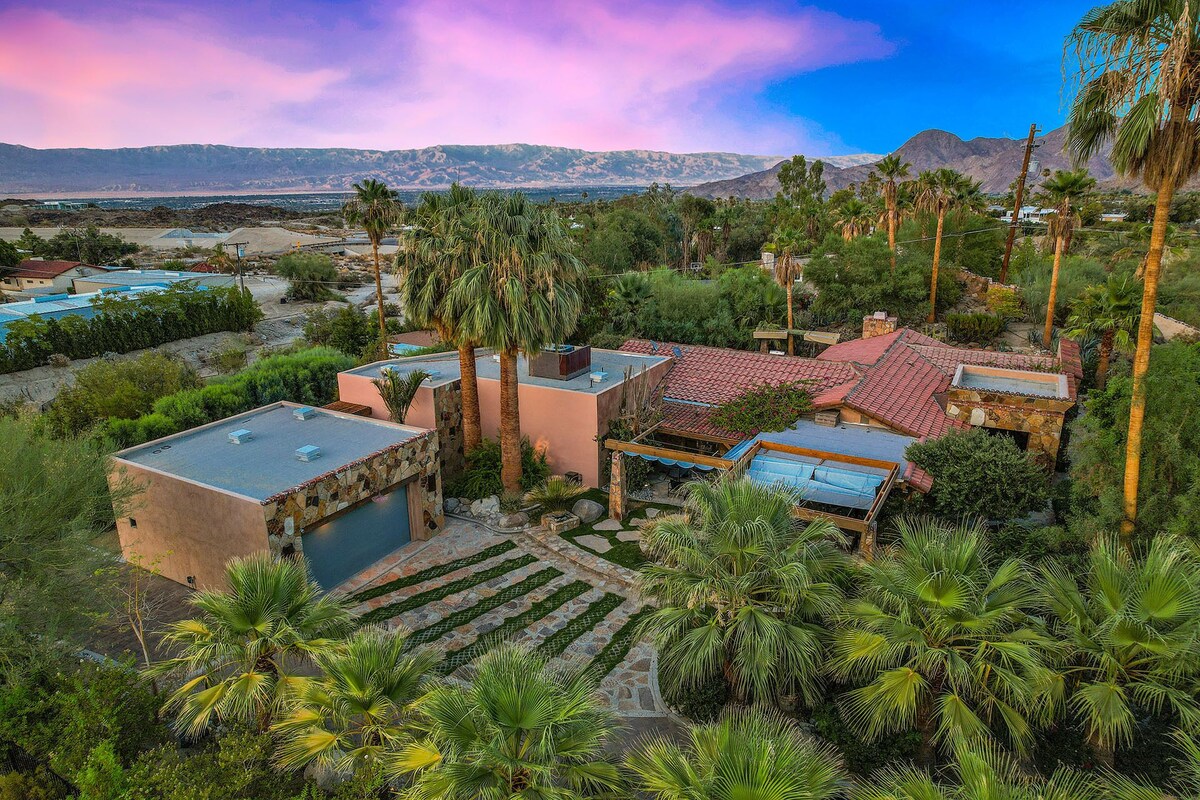‘Calistoga Retreat’ 6 BR in the Palm Desert hills!