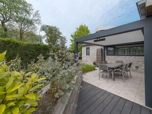 Plant, Sky, Property, Building, Cloud, Tree, Road Surface, Window, Table, House