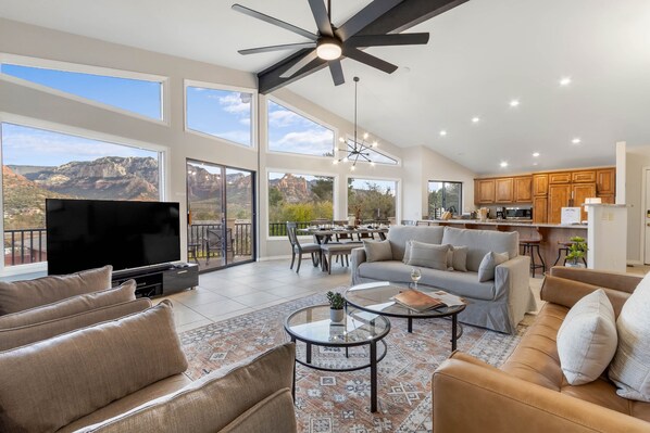 Modern living room, cozy & comfortable!