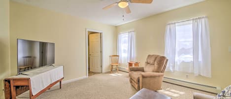 Bingham Vacation Rental | 1BR | 1BA | Stairs Required | 600 Sq Ft