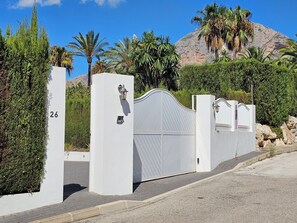 Entrance gate and door