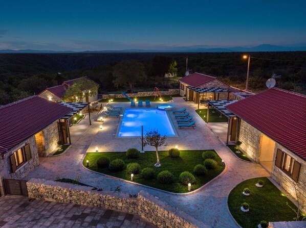New! Promina luxury villa with 72sqm Heated Pool, Jacuzzi, Infrared Sauna, Tennis court, Media room 
