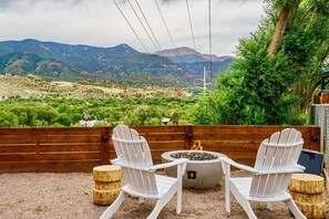 A firepit and chairs outside. Perfect place to hang out with your friends and family!