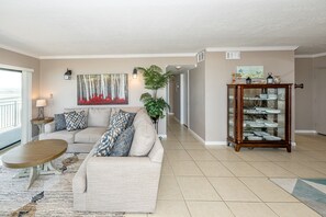 Living Room-Hallway View