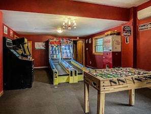 Spielezimmer