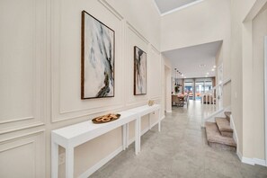 Beautiful 8 bed 6 bath villa located in Windsor Island