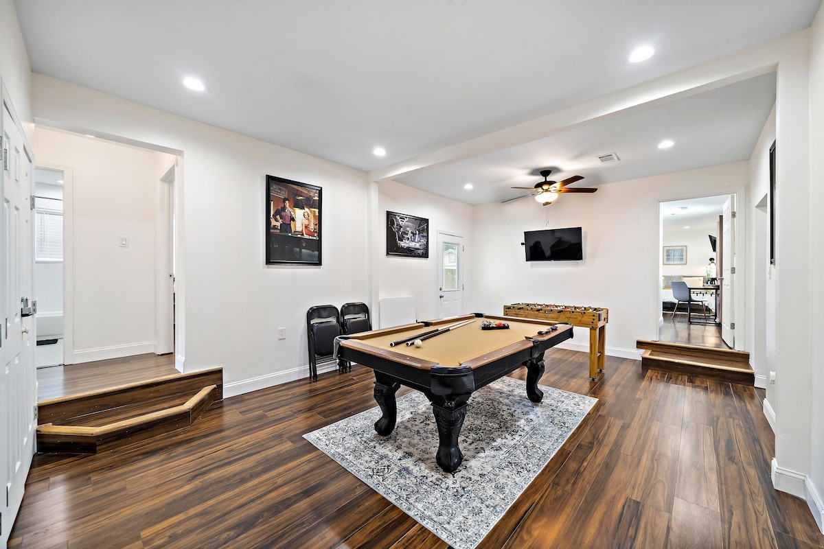 Getaway Nr TSU, Midtown, DT | Hot tub | Game Room