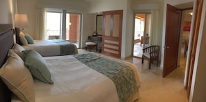 2 QUEEN BEDS WITH DECK ACCESS AND OCEAN VIEW - PRIVATE BATHROOM