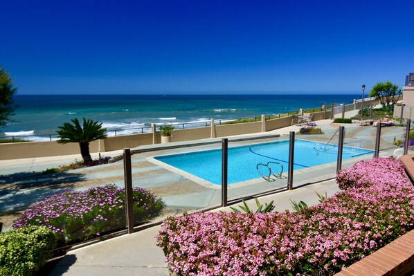 Welcome to Our Luxury Townhome in Del Mar Beach Club!