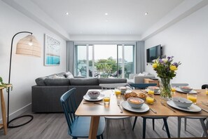 Dining space at 6 The Strand, Porth, self catering, Cornwall.