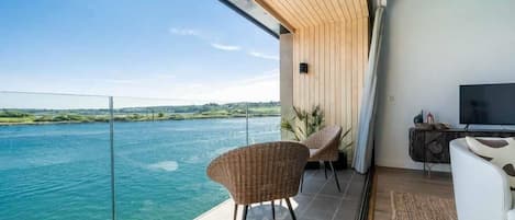 15 Cannery Row, Hayle, Cornwall, self catering with Beach Retreats.