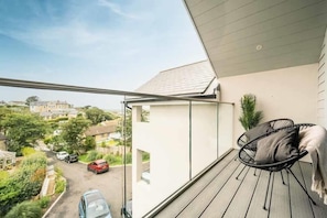 Balcony at 5 The Strand, Porth, Cornwall, self catering with Beach Retreats.