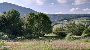 Au pied de La Mandallaz, Epagny village
