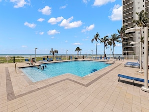Community Oceanfront Pool