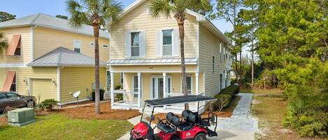 Explore beautiful 30A with ease - Complimentary 6-seater golf cart included. 