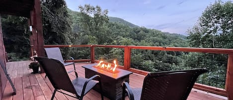 Enjoy the early morning/evening mountain views around the fire table