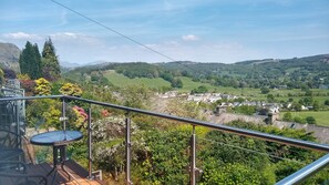 Old Quarry Cottage balcony with lake views