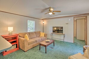 Living Room | Main Floor | Central Air Conditioning