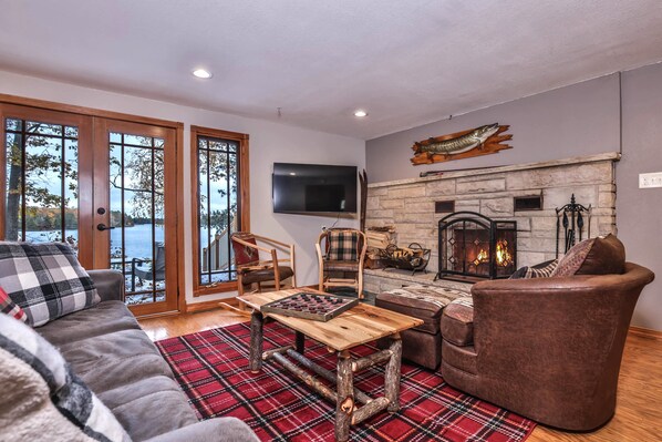 Beautiful rustic Northwoods living area