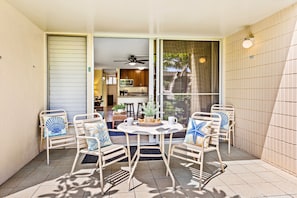 Dine al fresco just steps from the ocean