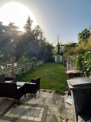 Outdoor Garden & Patio