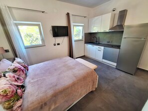 Bedroom and kitchen