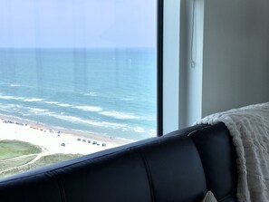 People watching from 28th floor!