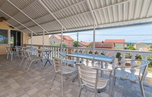 balcony-terrace