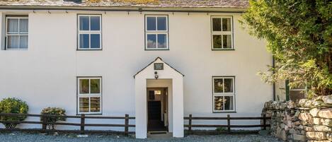 Wilkinsyke Farm Cottage, Buttermere, Lake District.