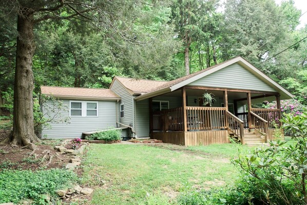 Bungalow tucked away in the mountainside woods.