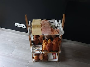 Breakfast meal